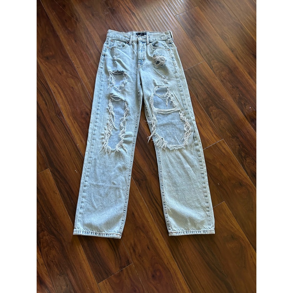 Aeropostale 90's Baggy Distressed Jeans, Size 6